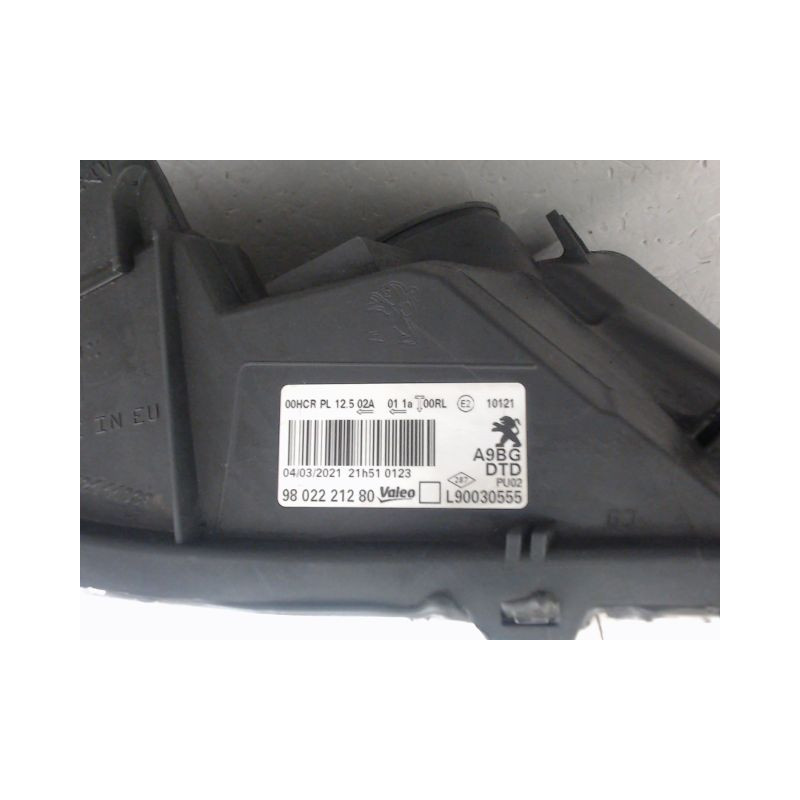PHARE DROIT PEUGEOT 208