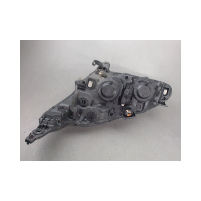 PHARE DROIT PEUGEOT 208