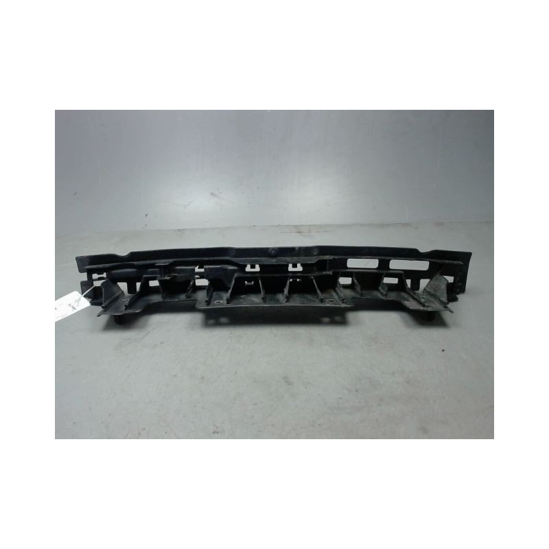 SUPPORT CENTRAL PARE-CHOC ARRIERE  RENAULT CLIO