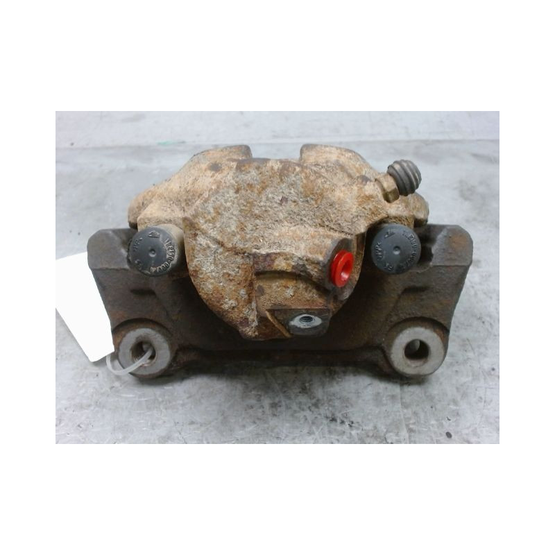 ETRIER DE FREIN AVANT GAUCHE AUDI A4 AVANT 01-04