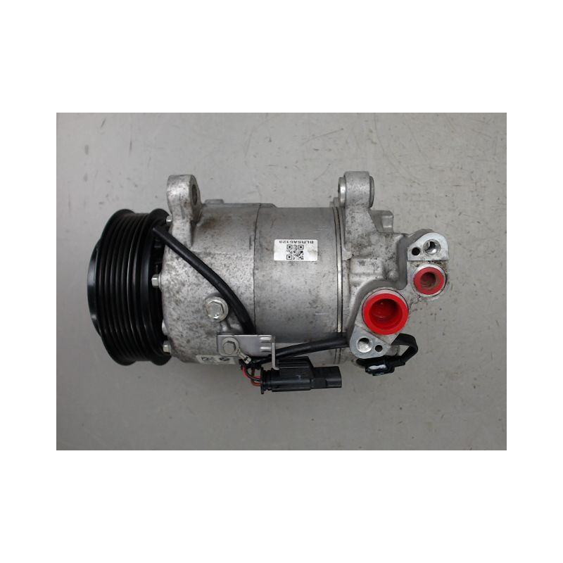 COMPRESSEUR AIR CONDITIONNE B.M.W. SERIE 2