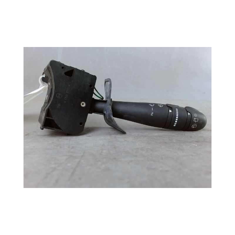 COMMANDE ESSUIE GLACE RENAULT MEGANE