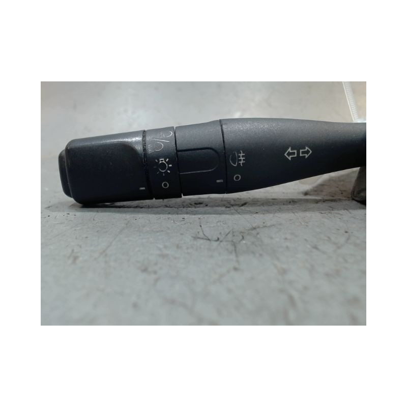 COMMANDE CLIGNOTANT PEUGEOT 206
