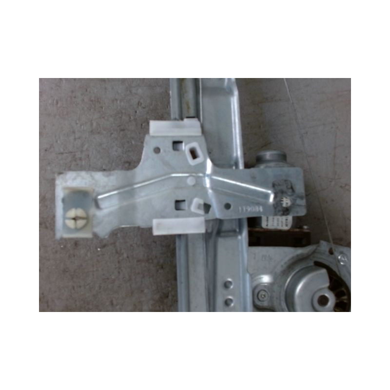 MECANISME+MOTEUR LEVE-GLACE AVANT GAUCHE PEUGEOT 207