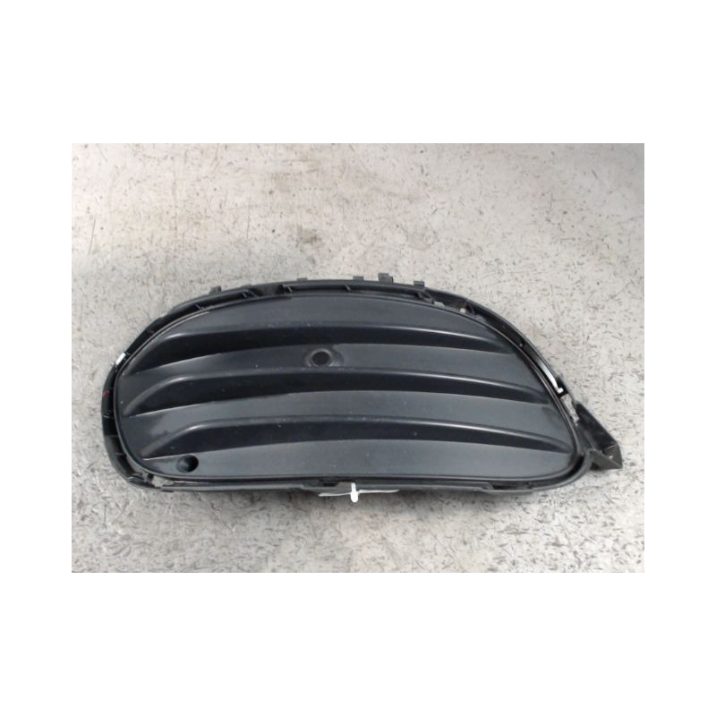 OBTURATEUR PHARE ADDITIONNEL PARE-CHOC AVG MERCEDES GLA