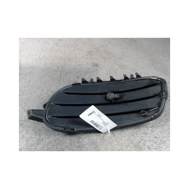 OBTURATEUR PHARE ADDITIONNEL PARE-CHOC AVG MERCEDES GLA
