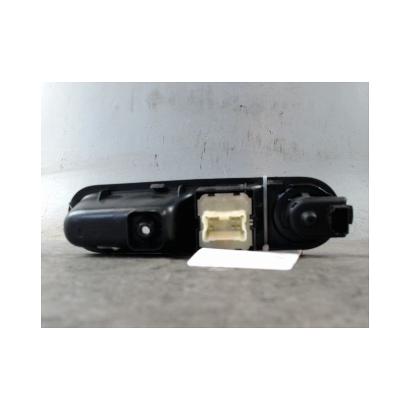 COMMANDE LEVE-GLACE PORTE AVG RENAULT TWINGO