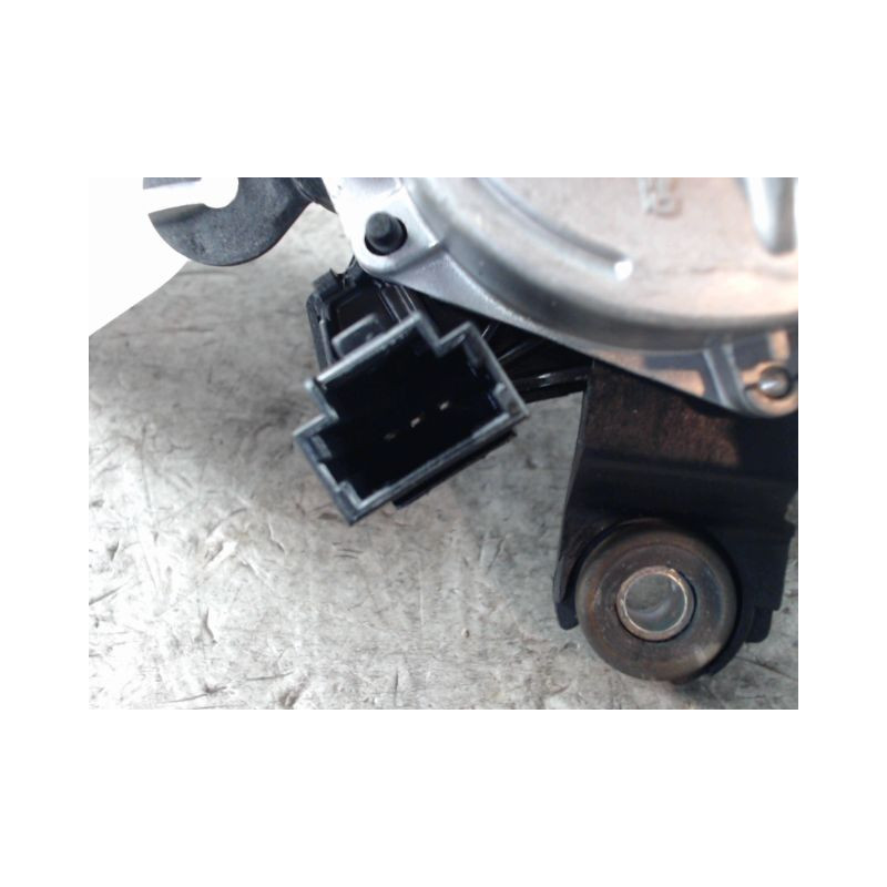 MOTEUR ESSUIE-GLACE ARRIERE DACIA SANDERO 2008-