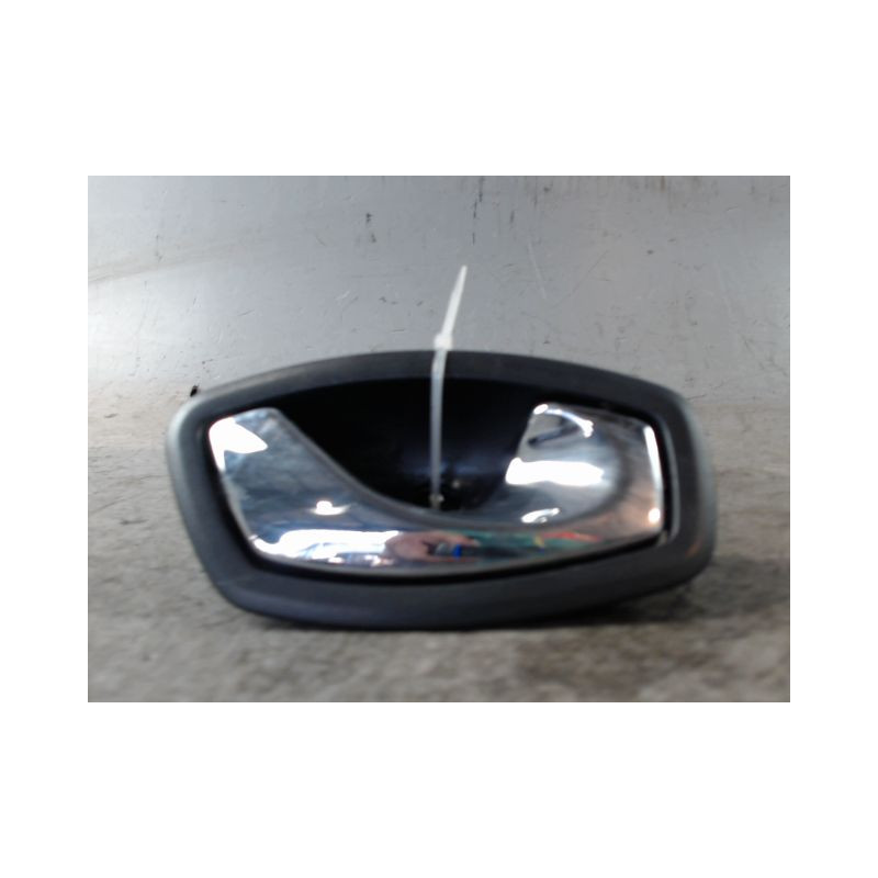 POIGNEE INTERIEURE PORTE ARRIERE DROIT RENAULT MEGANE III 2008-