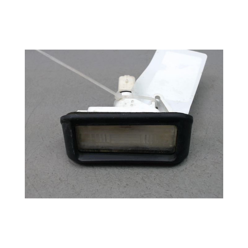 ECLAIREUR PLAQUE DE POLICE GAUCHE PEUGEOT PARTNER FGT 2002-