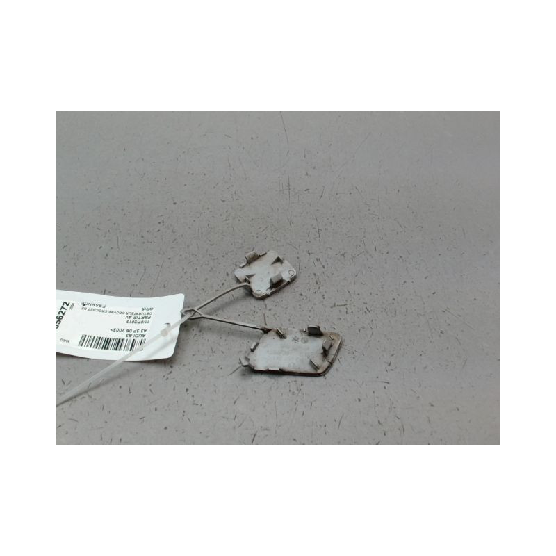 OBTURATEUR COUVRE CROCHET DE BOUCLIER AV AUDI A3 2003-