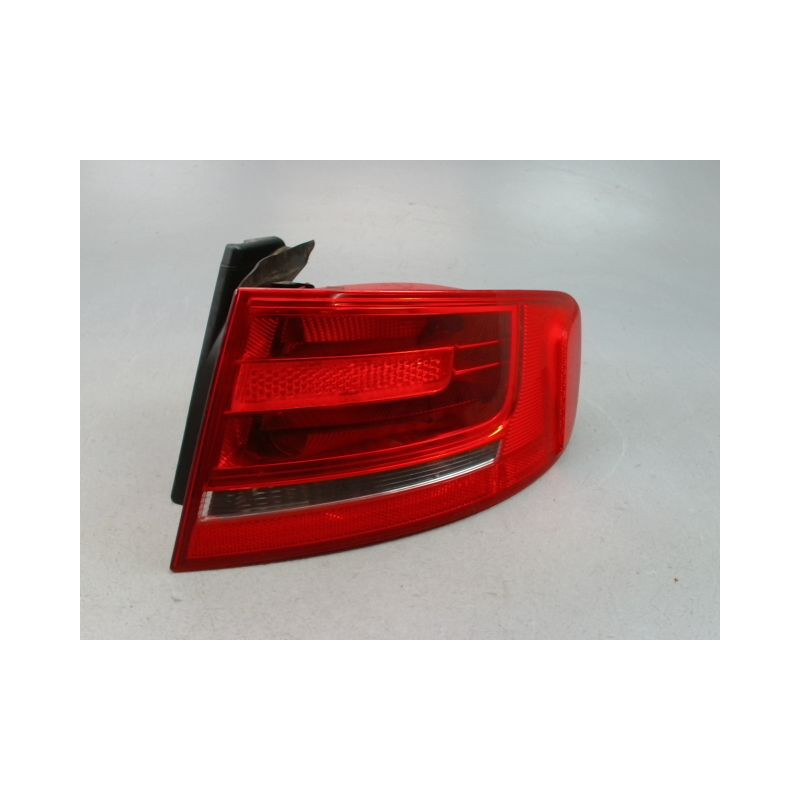 FEU ARRIERE DROIT AUDI A4 BERL. III Phase 1 (8K) 2008-2011