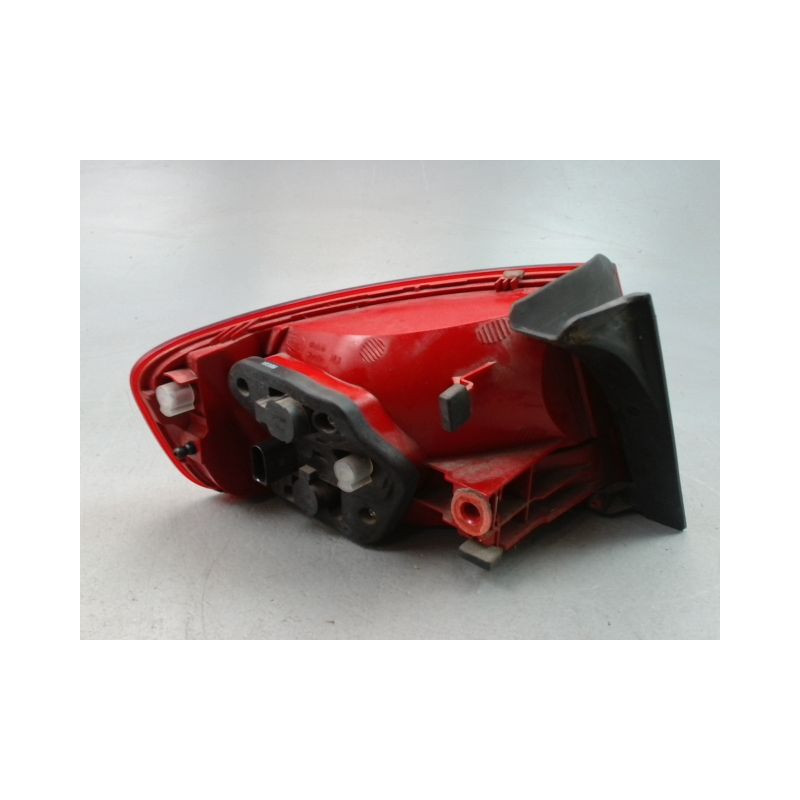 FEU ARRIERE DROIT AUDI A4 BERL. III Phase 1 (8K) 2008-2011