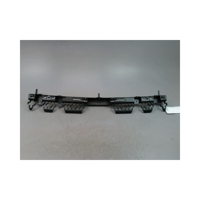 SUPPORT CENTRAL PARE-CHOC ARRIERE  RENAULT CLIO