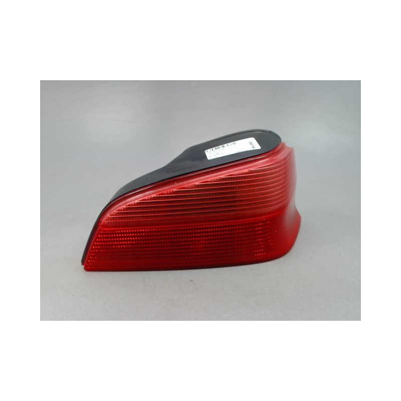 FEU ARRIERE DROIT PEUGEOT 106 Phase 2 1996-2003