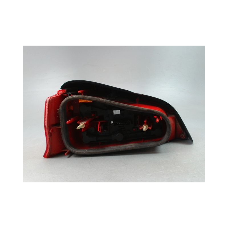 FEU ARRIERE DROIT PEUGEOT 106 Phase 2 1996-2003