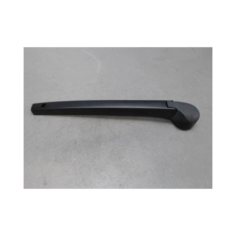 BRAS ESSUIE-GLACE ARRIERE SKODA SCALA
