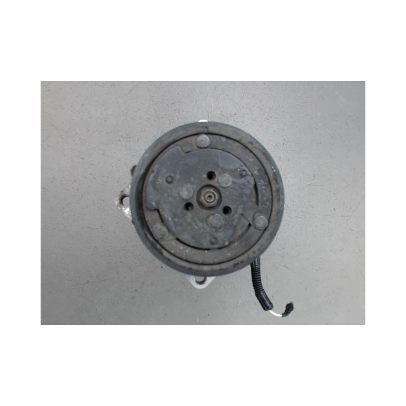 COMPRESSEUR AIR CONDITIONNE RENAULT MEGANE