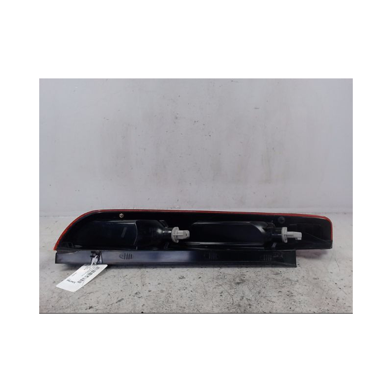 FEU ARRIERE DROIT FORD FOCUS 04-07
