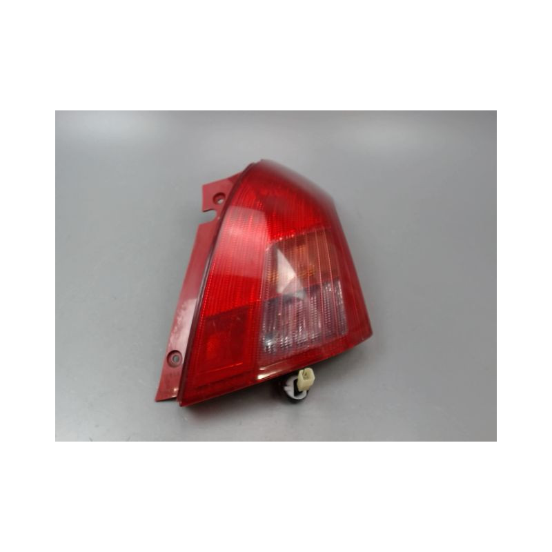 FEU ARRIERE DROIT SUZUKI SWIFT III 2005-2011
