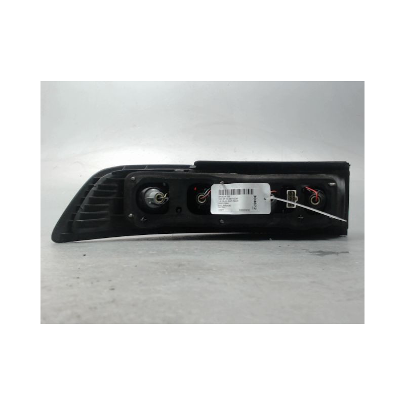FEU ARRIERE DROIT MAZDA 323 89-95