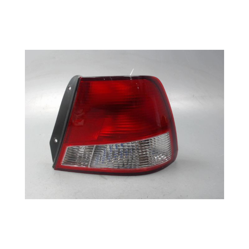 FEU ARRIERE DROIT HYUNDAI ACCENT PH2 -01