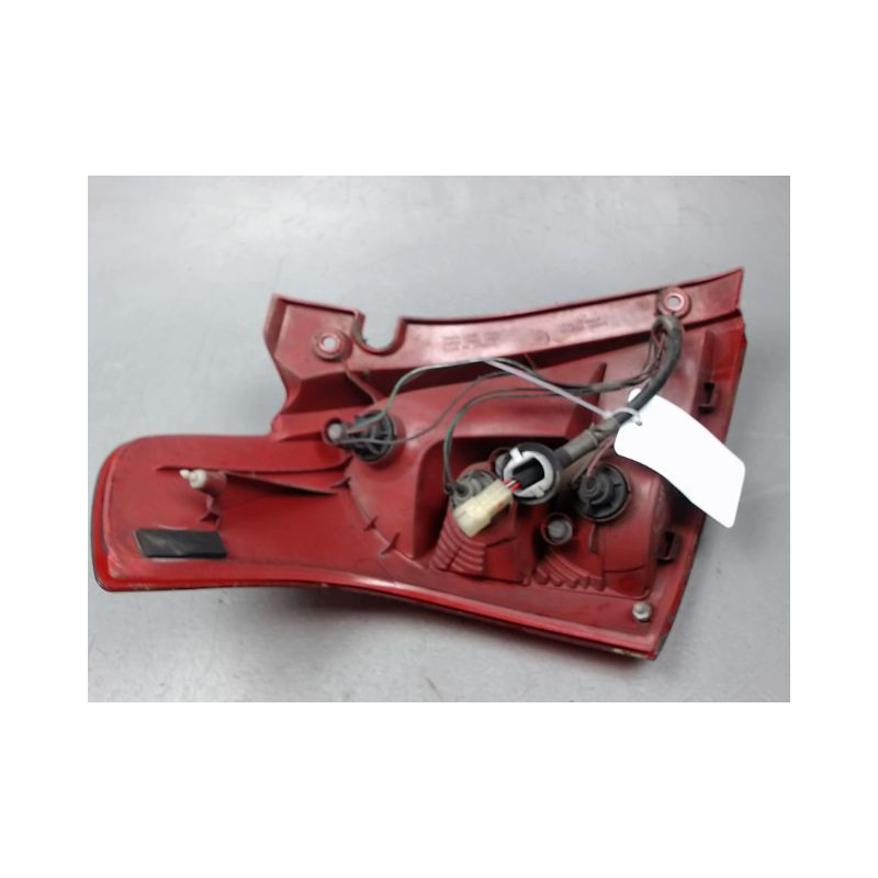 FEU ARRIERE DROIT SUZUKI SWIFT