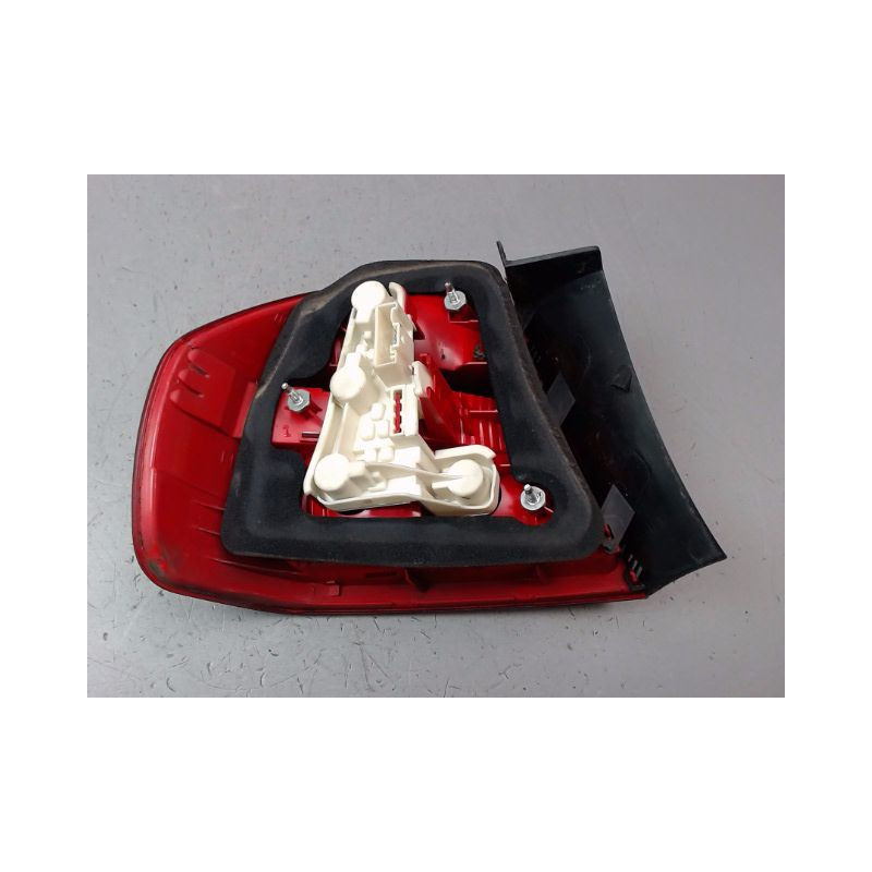 FEU ARRIERE DROIT BMW SERIE 3 BERL. V Phase 1 (E90) 2005-2008