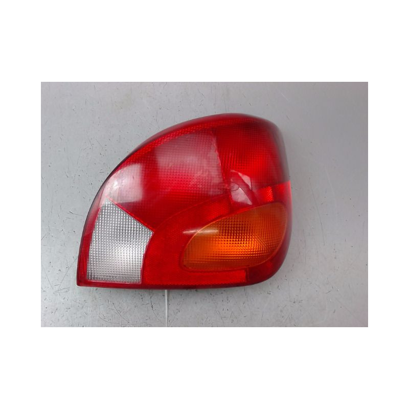 FEU ARRIERE DROIT FORD FIESTA IV Phase 2 1999-2002