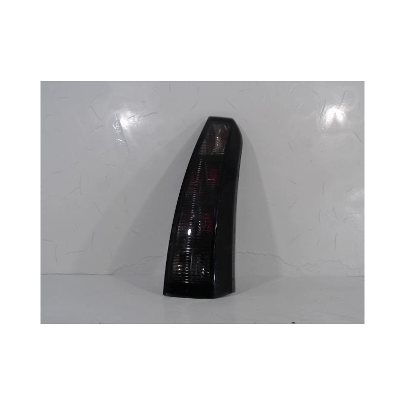 FEU ARRIERE DROIT OPEL MERIVA 2006-