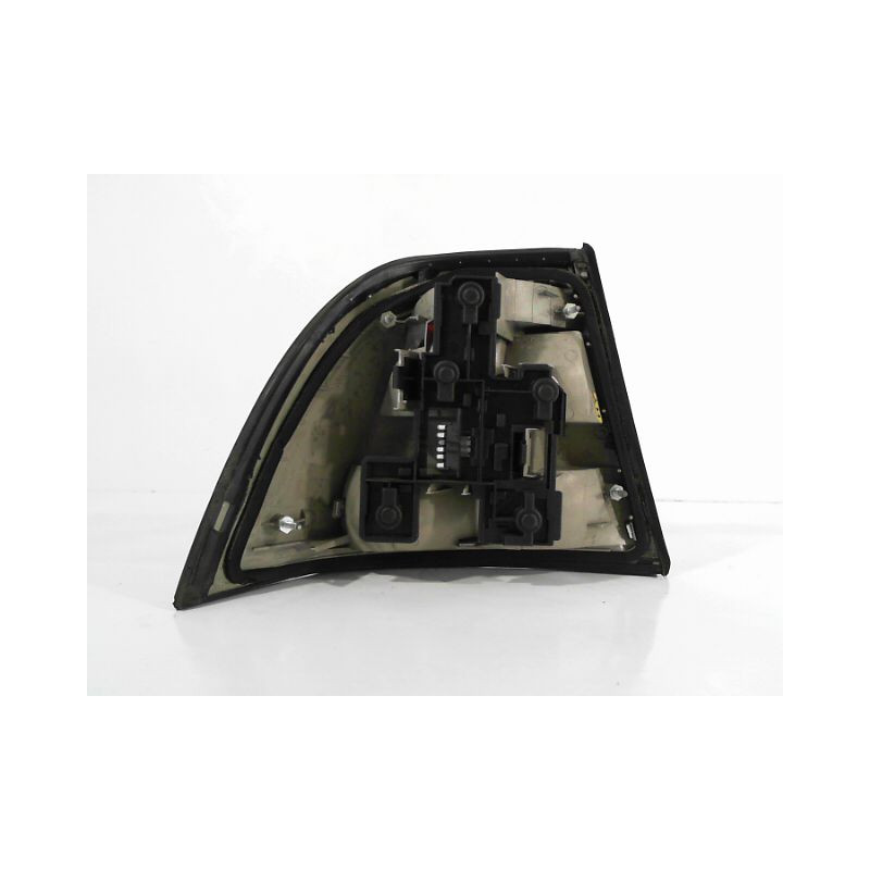 FEU ARRIERE DROIT OPEL VECTRA 99-2002
