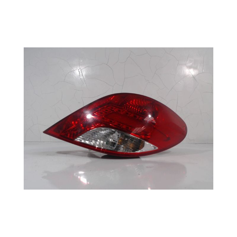 FEU ARRIERE DROIT PEUGEOT 207 5P