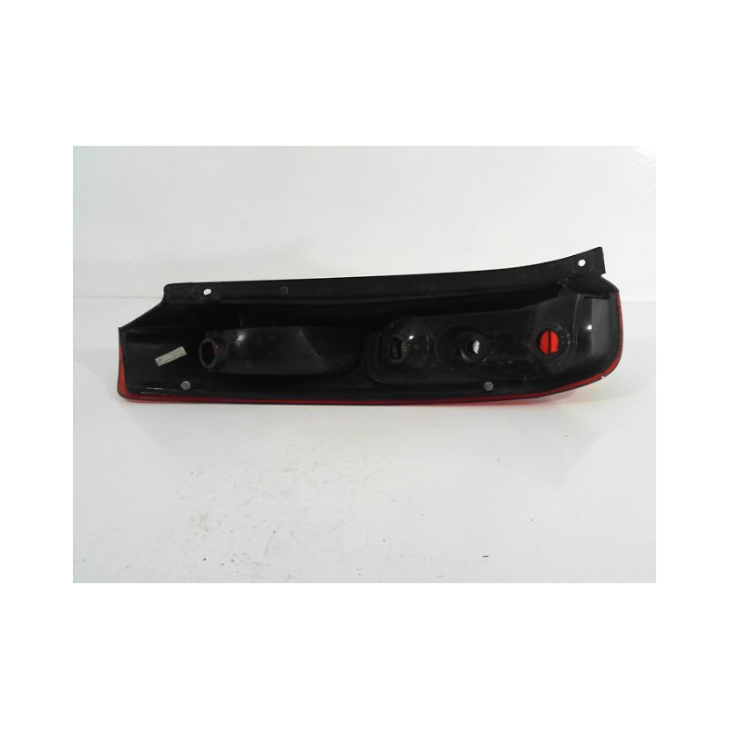 FEU ARRIERE DROIT FORD FIESTA 2005-