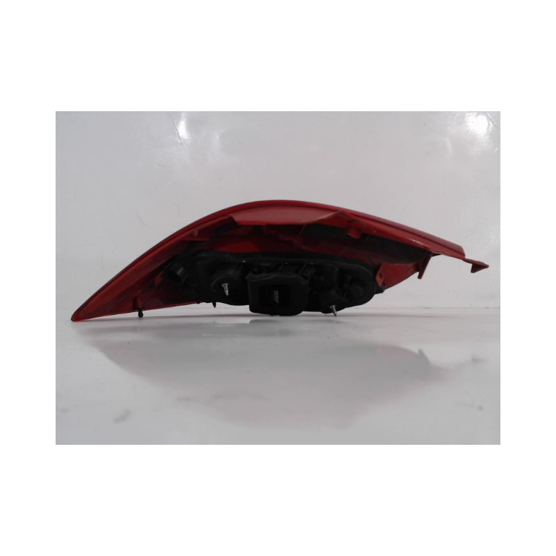 FEU ARRIERE DROIT OPEL CORSA 2010-