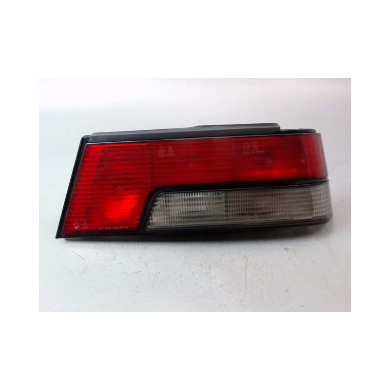 FEU ARRIERE DROIT PEUGEOT 405 BERL. Phase 1 1987-1992