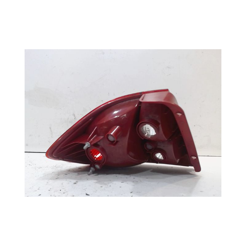FEU ARRIERE DROIT HYUNDAI GETZ