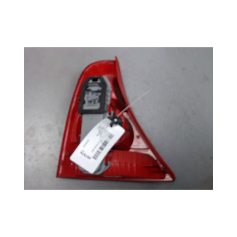FEU ARRIERE DROIT RENAULT CLIO II PH.1 98-2001