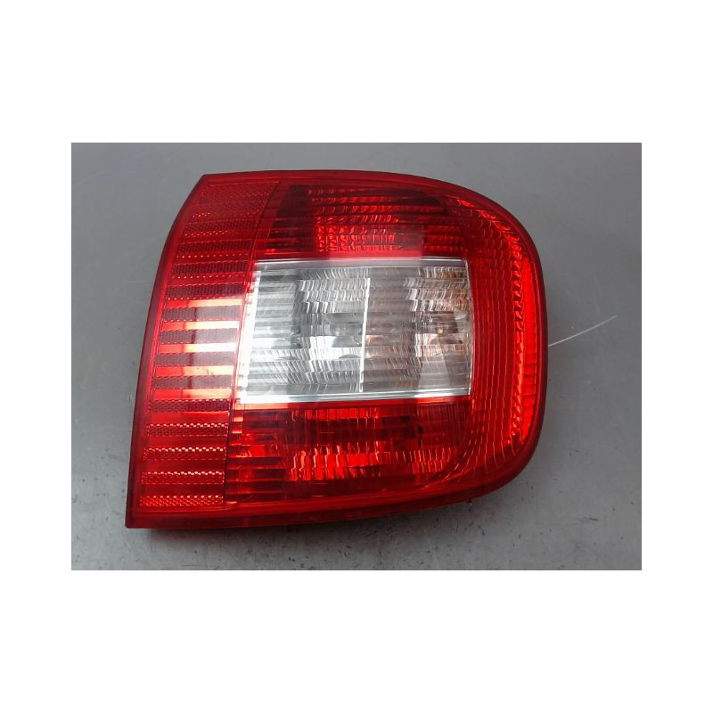 FEU ARRIERE DROIT FIAT MULTIPLA 2004-