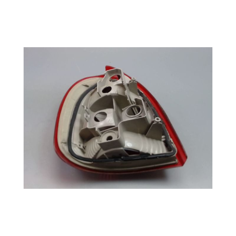 FEU ARRIERE DROIT OPEL CORSA II Phase 2 (B) 1997-2000