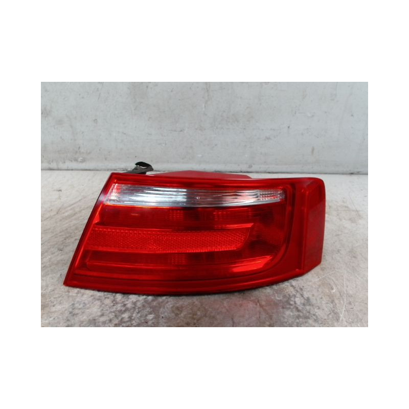 FEU ARRIERE DROIT AUDI A5