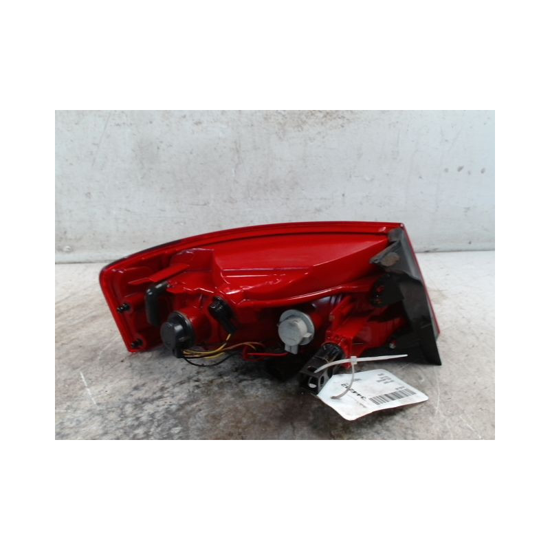 FEU ARRIERE DROIT AUDI A5