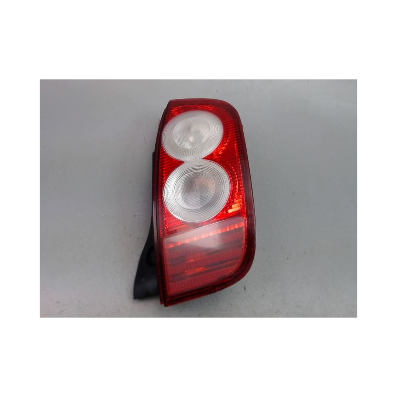 FEU ARRIERE DROIT NISSAN MICRA III Phase 1 2003-2005