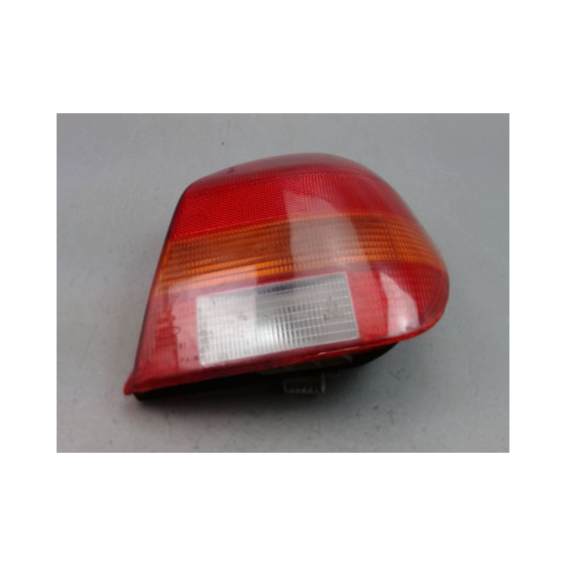 FEU ARRIERE DROIT FORD FIESTA III Phase 1 1989-1994