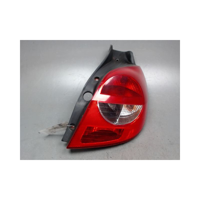 FEU ARRIERE DROIT RENAULT CLIO III 2005-