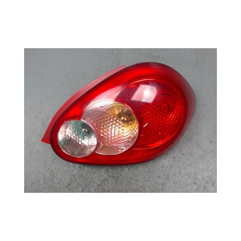 FEU ARRIERE DROIT TOYOTA AYGO 5P