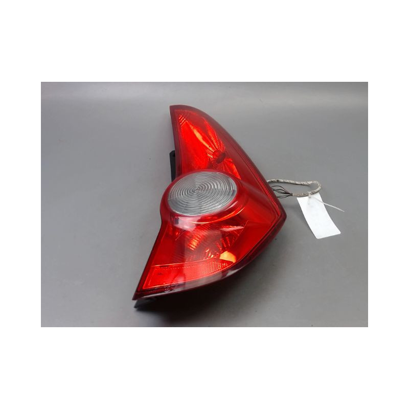 FEU ARRIERE DROIT OPEL AGILA