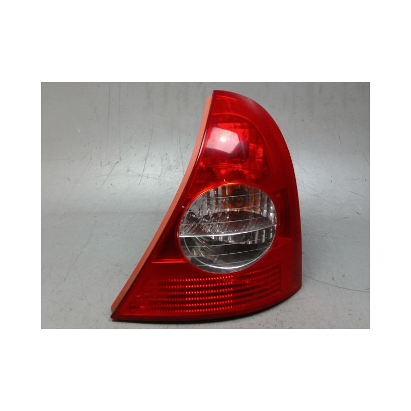 FEU ARRIERE DROIT RENAULT CLIO II PH.2 01-06