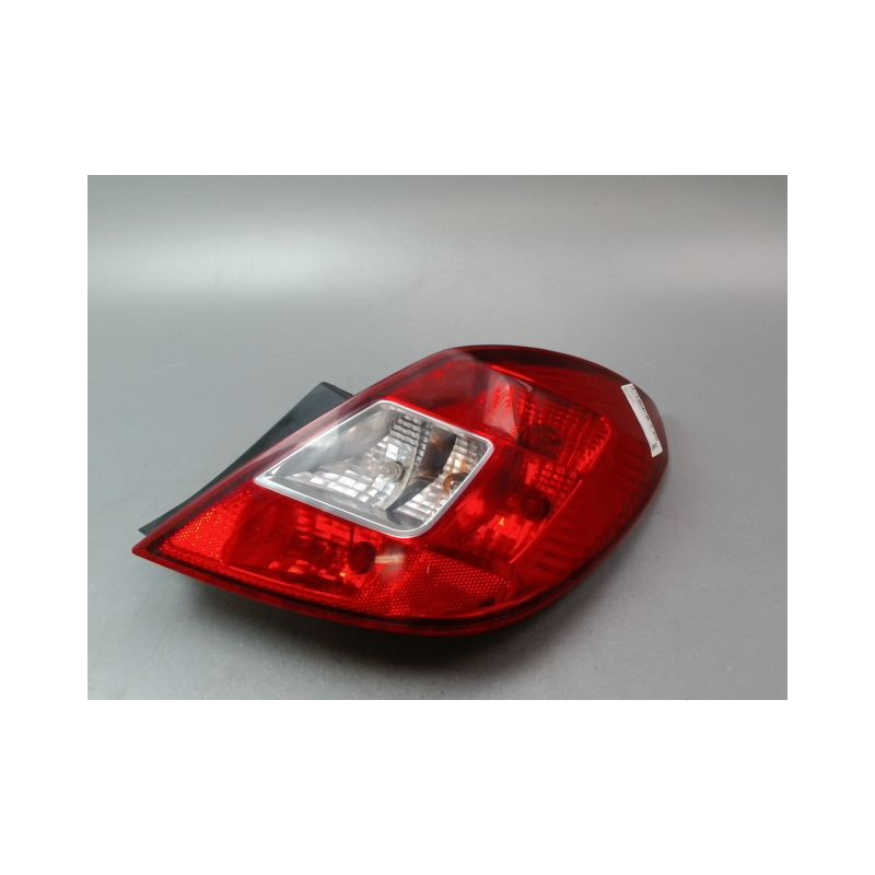 FEU ARRIERE DROIT OPEL CORSA IV Phase 1 (D) 2006-2010