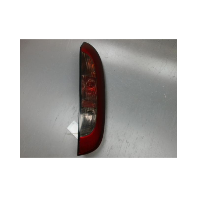 FEU ARRIERE DROIT OPEL CORSA 03-06