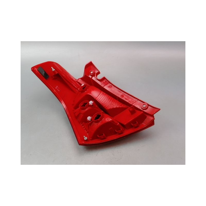FEU ARRIERE DROIT SUZUKI SWIFT III 2005-2011